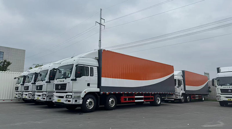 9.6m载货车